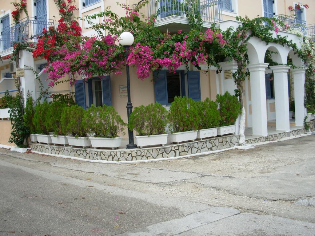 Louisa Studios Poros  Exterior photo