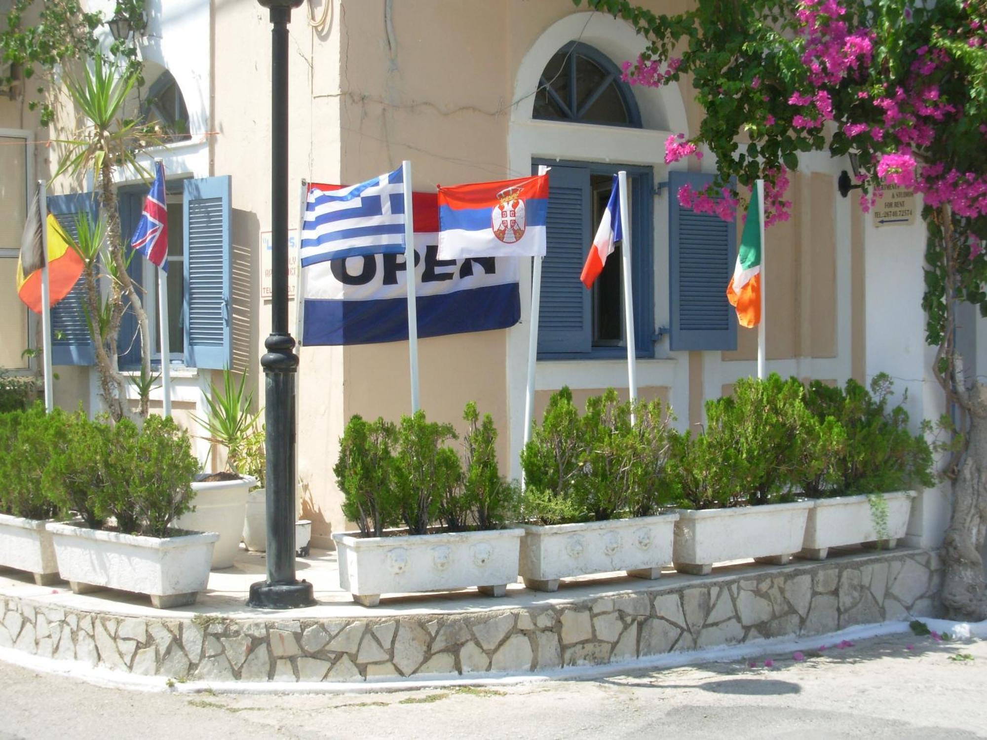 Louisa Studios Poros  Exterior photo
