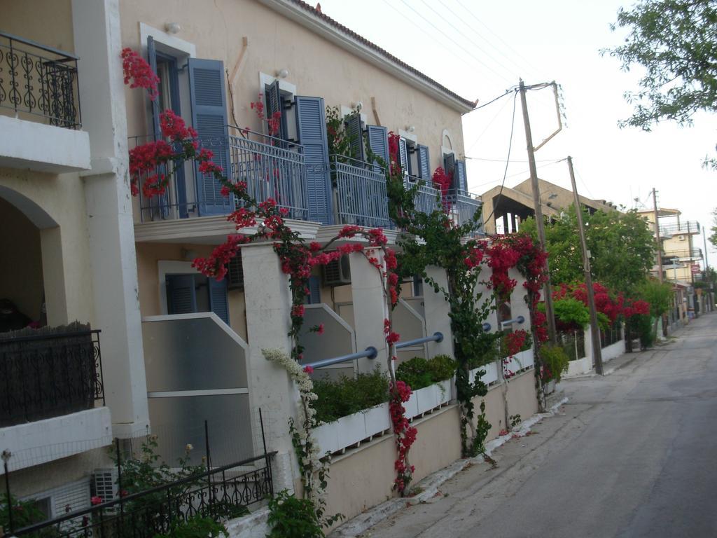 Louisa Studios Poros  Exterior photo